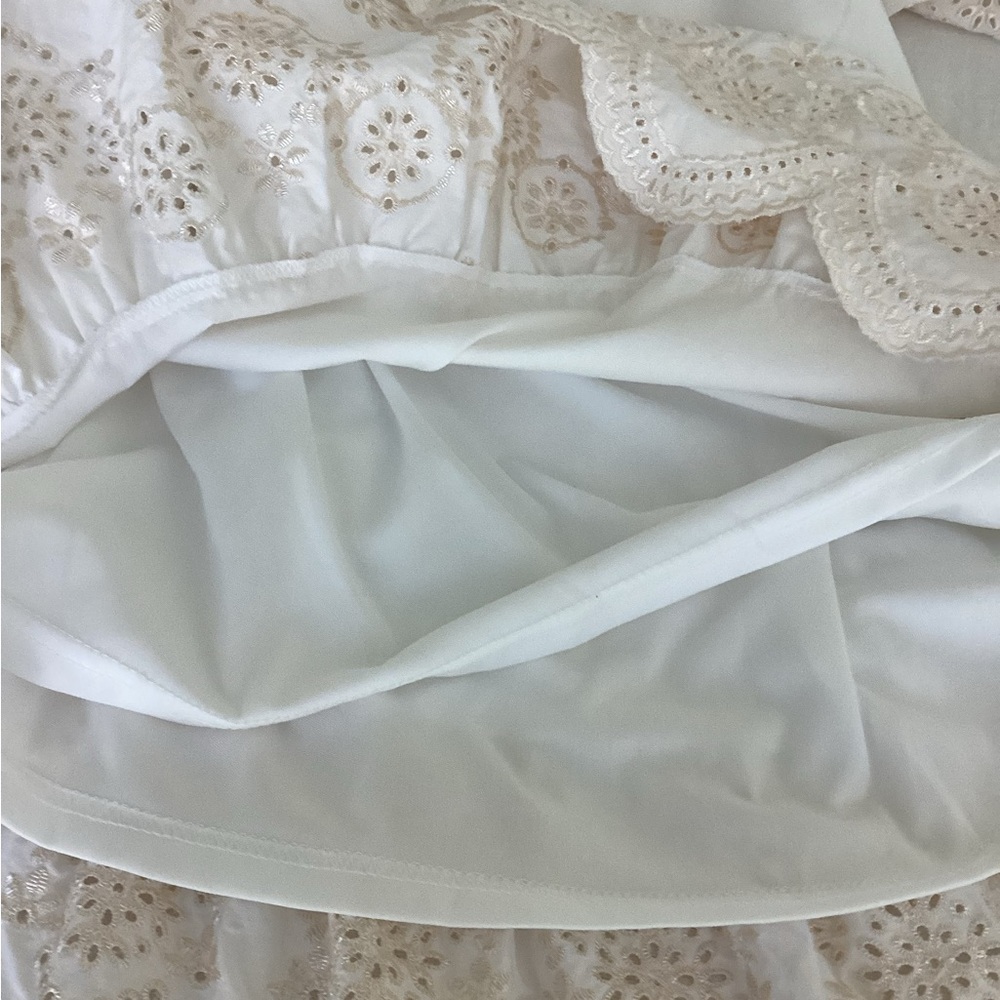 Moon River Dress Womens 
Medium Ivory Embroidered Eyelet Puff Sleeves Feminine - Picture 10 of 14